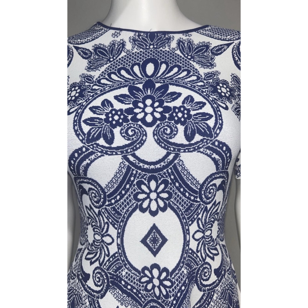 Women's Etro White and Blue Medallion Lace Effect Minidress Size 2 (38) - Picture 9 of 15